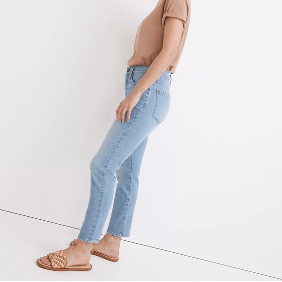 Madewell The Petite Perfect Vintage Jean in Alderton Wash Light Wash Size 24P - Picture 3 of 10